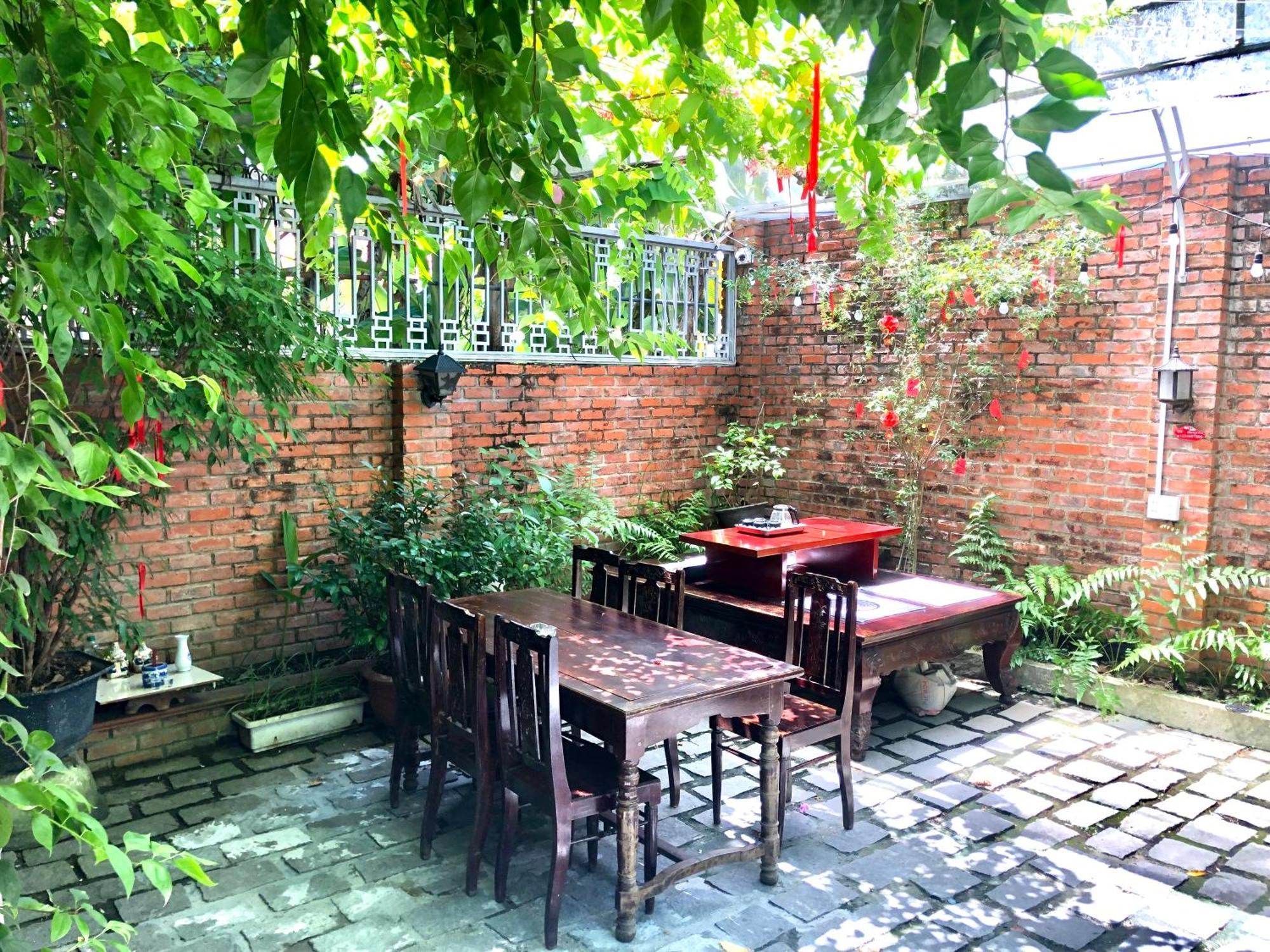 Q'Tropical Garden Homestay Hué Extérieur photo